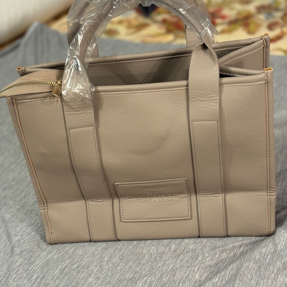 The Tote Bag - Picture 9 of 9